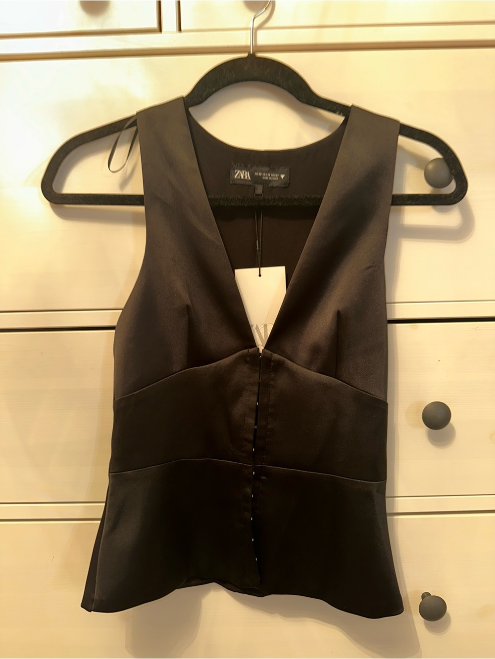 ZARA Black Satin V-Neck Buttoned Waist Top - XS